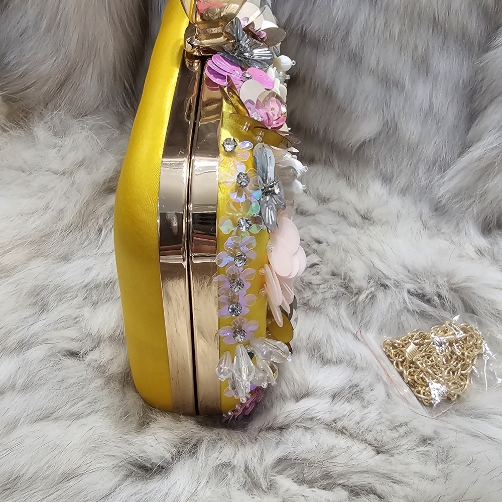 NWT Bebe Yellow 3D Multifloral 3 Style. Crossbody Clutch Handbag - Picture 6 of 13